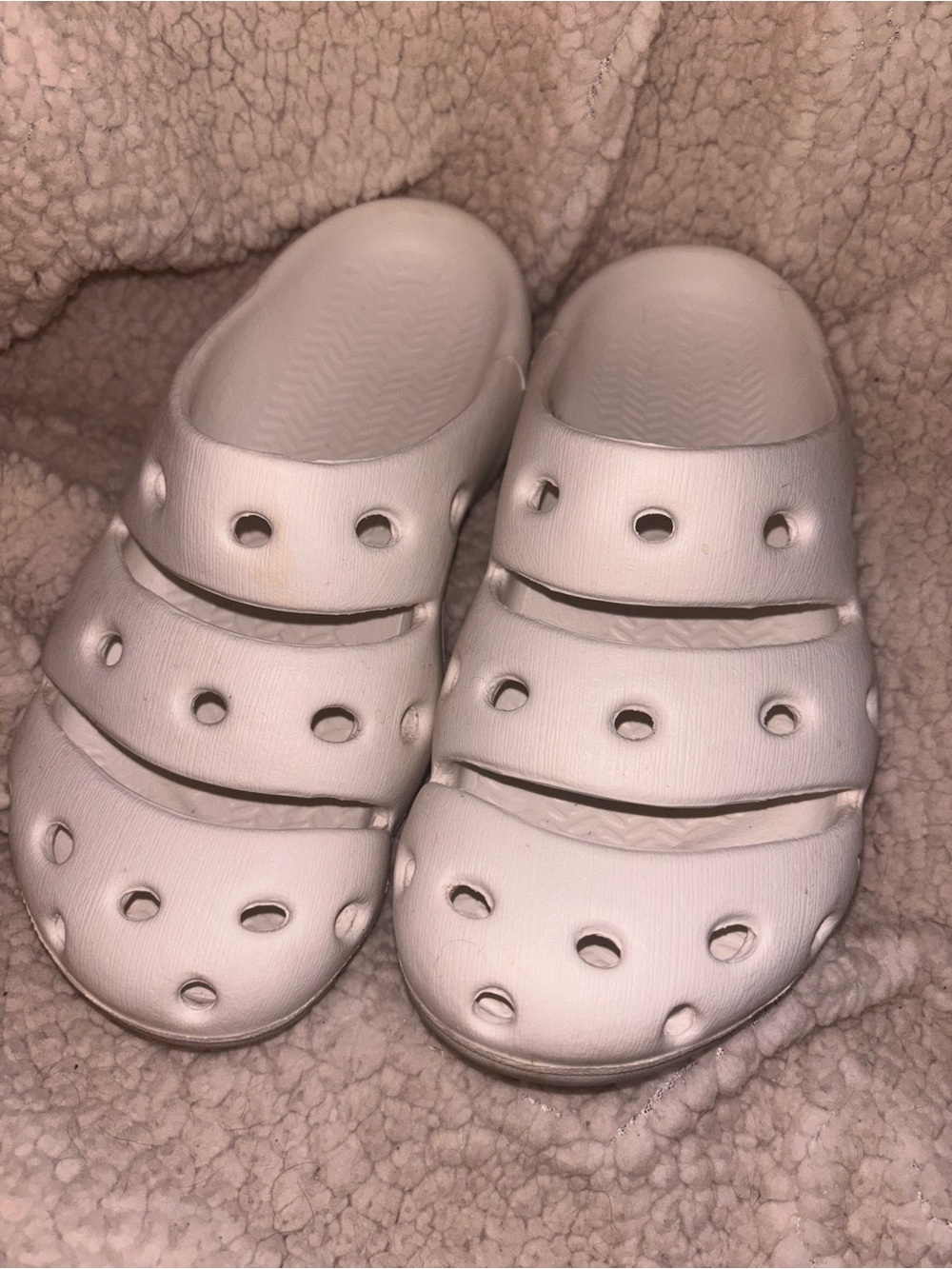 KEEN Yogui White Slip-On Clog Sandals Women’s Size 7 EU 37.5